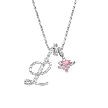 💖Dernier jour : 50 % de réduction ✨ Collier avec pendentif lettre de A à Z et trois breloques🎀