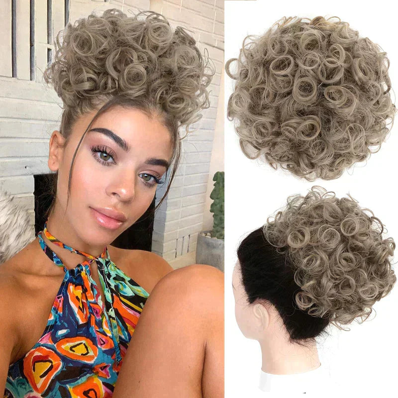 Chignon court bouclé avec cordon de serrage élastique