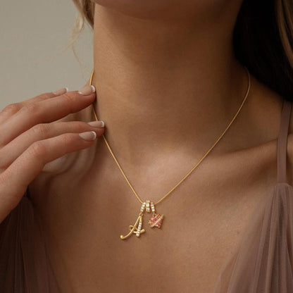 💖Dernier jour : 50 % de réduction ✨ Collier avec pendentif lettre de A à Z et trois breloques🎀