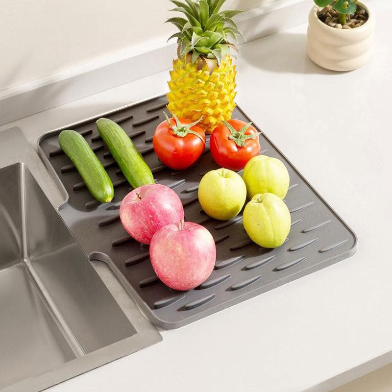 🍴Une aide précieuse dans la cuisine💧Tapis d'évacuation en silicone multifonctionnel et pliable(🚀50% Rabatt)