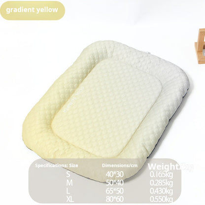 🐾❄️ PROMO -50% ! Tapis Rafraîchissant Chien Chat « Ice Silk » – Technologie Absorption Chaleur Supérieure, Rembourrage PP Nuage, Antidérapant, Facile à Laver · 3 Coloris · S à XL ✨