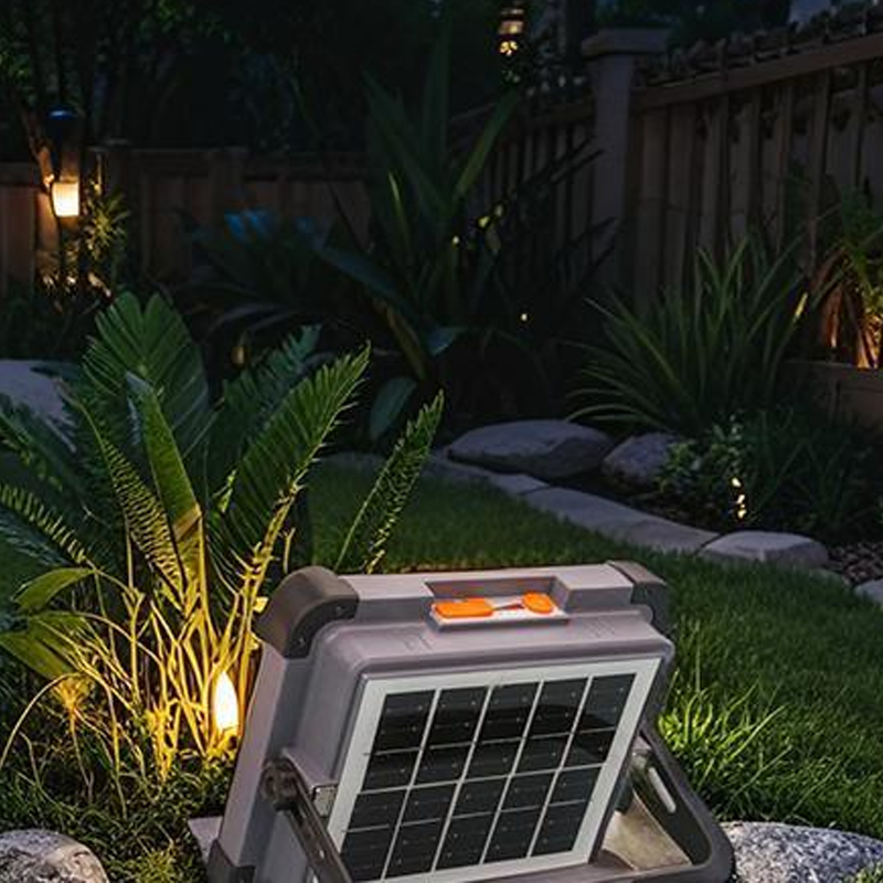 Projecteur LED portable et multifonctionnel à énergie solaire