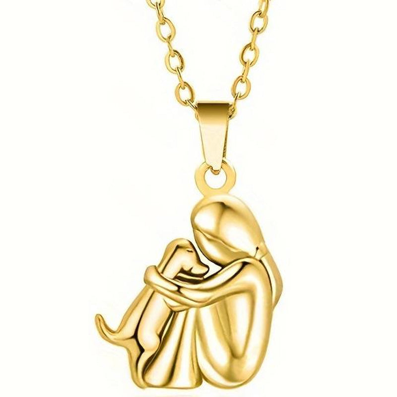 Petite Fille Câlinant un Chien – Clous d’Oreilles et Collier