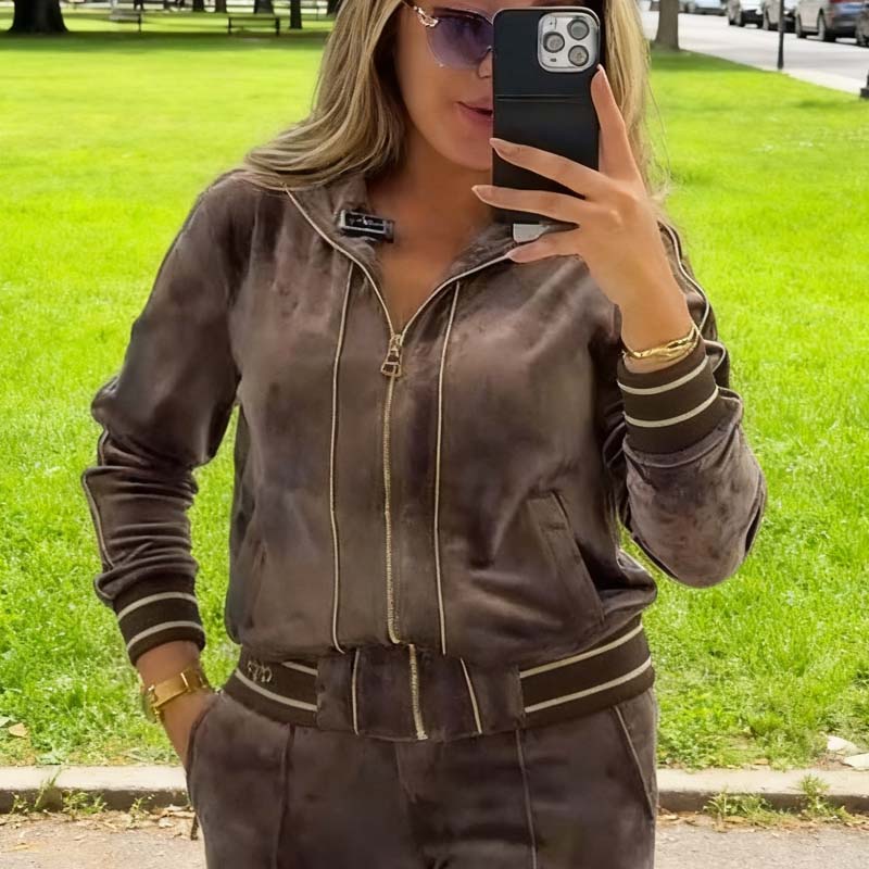 ✨ Ensemble de vêtements de sport 2 pièces pour femmes de haute qualité — Le confort chic pour toutes les occasions ! 💃