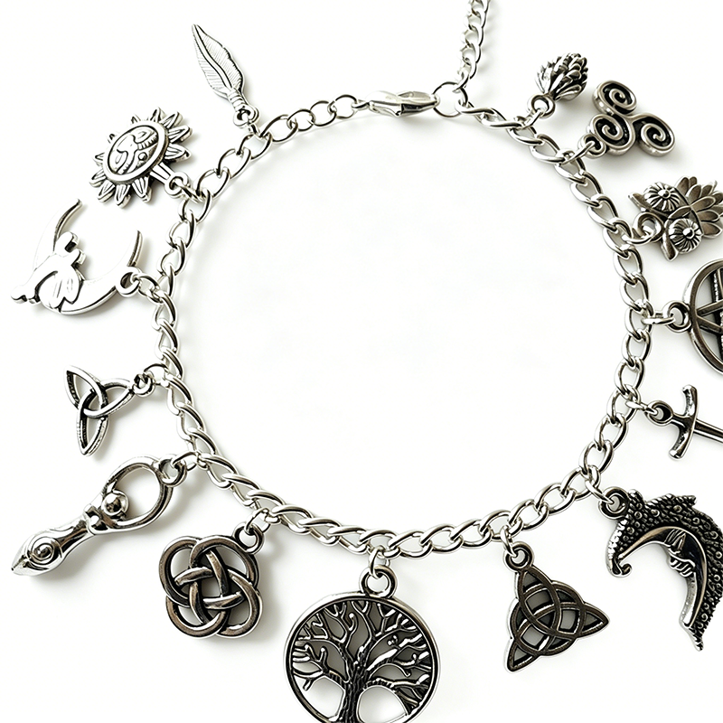📢📢 50 % DE RÉDUCTION !! ⏰ Bracelet à breloques vintage païen pour femme